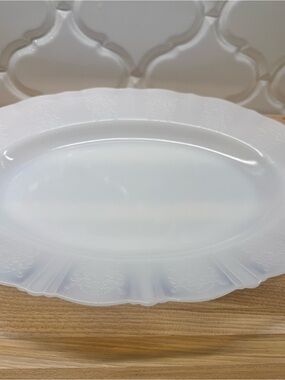 Vintage Macbeth-Evans Monax White American Sweetheart 13" Oval Serving Platter